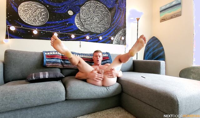 NextDoorHomemade: Black-haired Justin Matthews rump banged