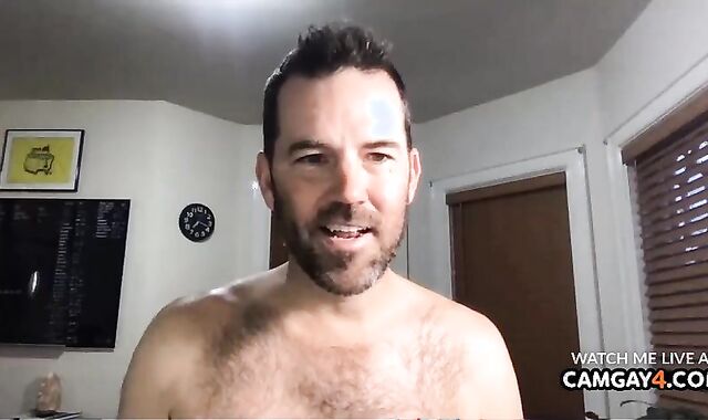 elder chap Draining His man meat In Live