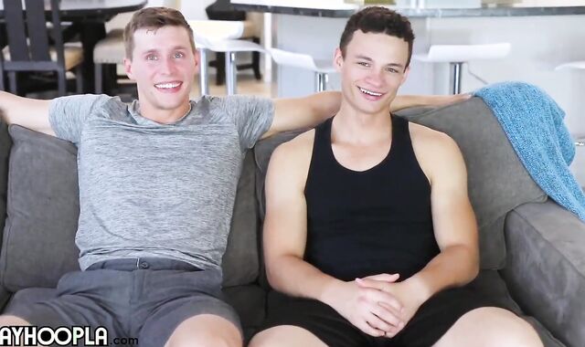 youthfull Financer Adrian Monroe Invests His pulsating beefstick Into Rico Vega's man-meat splooge Bank!