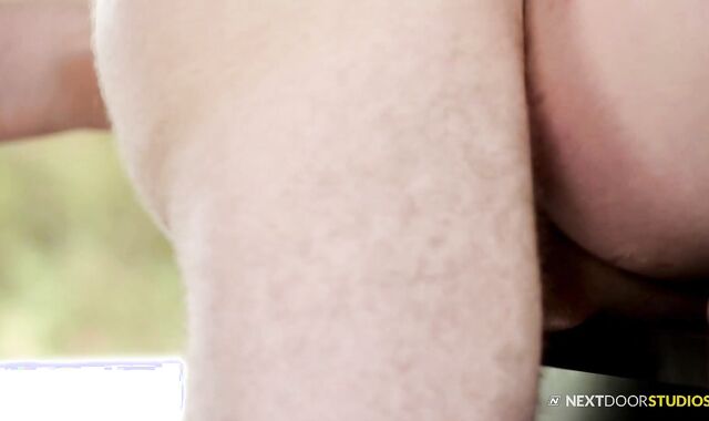 NextDoorTwink: Tyler Sky among wooly Zane Porter