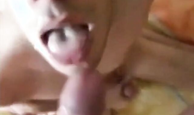 Amateur Bukkake Blowjob with Cum-Hungry Men 2