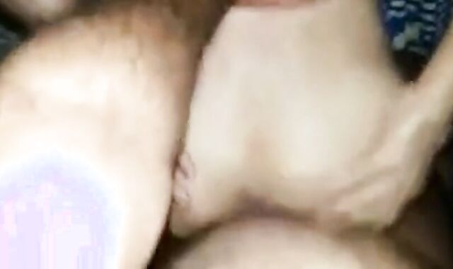 Amateur Bareback: Daddy's Big Cock Makes That Hole Gape