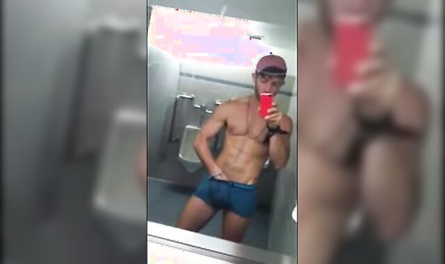 Muscle Stud Strips Outdoors, Hoping to Get Caught