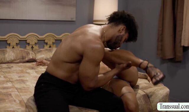 Anal date with my super sexy shemale date