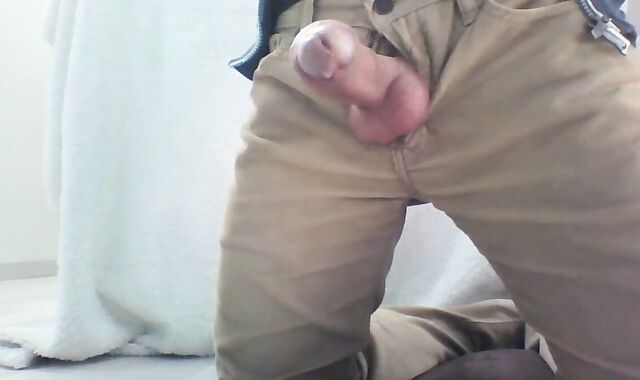 Big Cock Masturbation Leads to Handsfree Cum