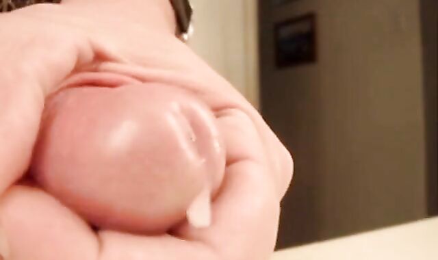 Hand Fucking Fun, Closeup, Amateur Style!