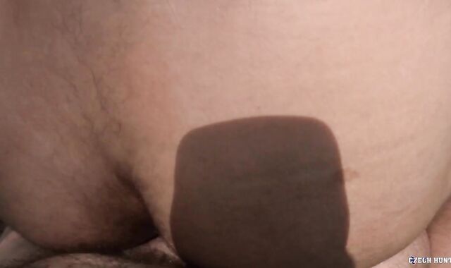 CzechHunter: Without a condom stiff nailining amongst Czech fellow unexperienced