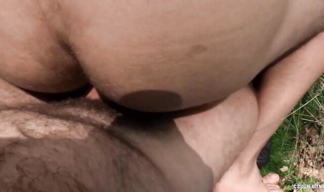 CzechHunter: Without a condom stiff nailining amongst Czech fellow unexperienced