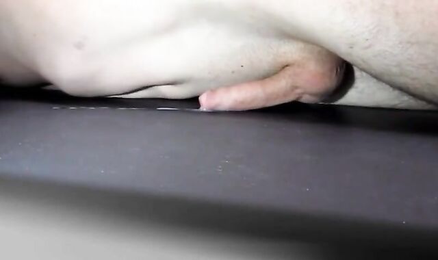 Twink Pushups and Handsfree Cumming