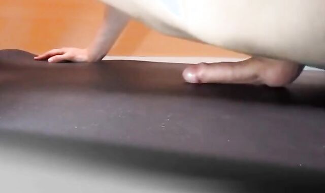 Twink Pushups and Handsfree Cumming