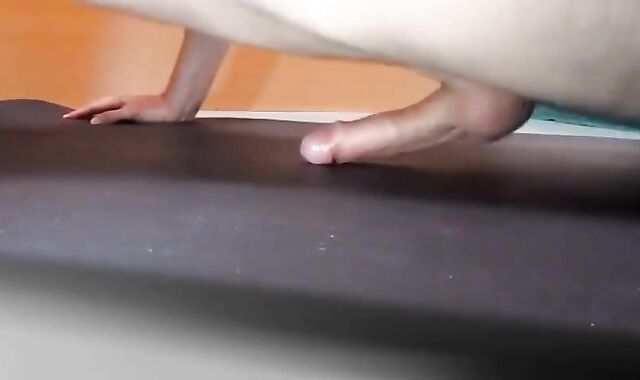 Twink Pushups and Handsfree Cumming