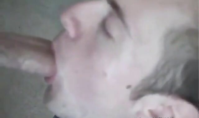 Twink Sucks Big Cock, Amateur Blowjob with CIM and Swallow