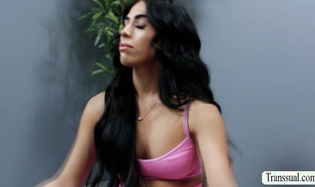 Showing my big tits to my fellow gym instructor