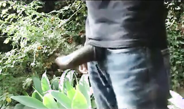 Big Ebony God: Amateur Handjob and Cum Tribute for Huge Cock