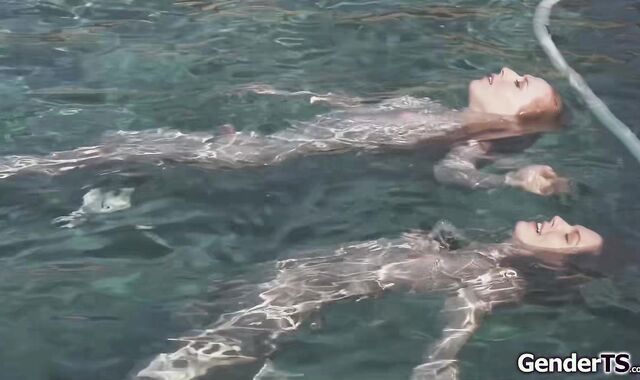 Redhead tgirl Shiri Allwood fucks a babe