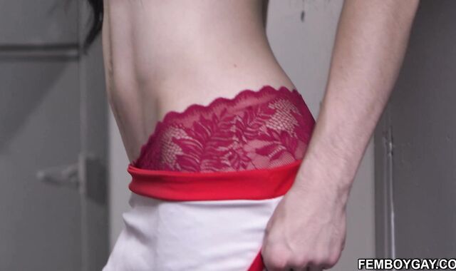 A femboy cheerleader anal fucked in sex train