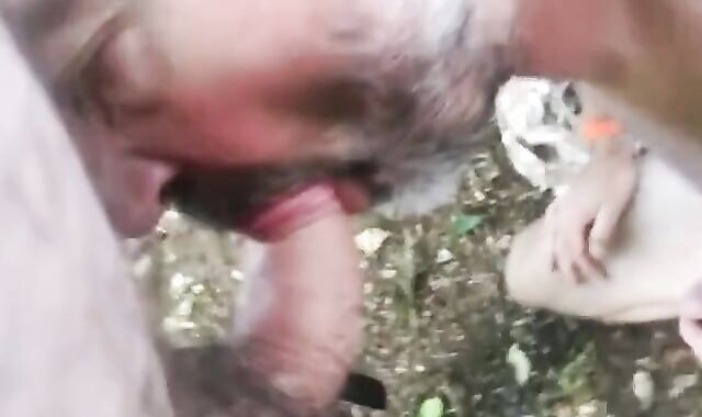 Outdoor Blowjob Tables Turned on Amateurs 4