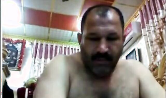 Bear Masturbating: Mature Arab Edition