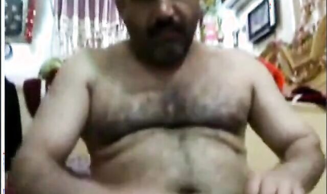 Bear Masturbating: Mature Arab Edition