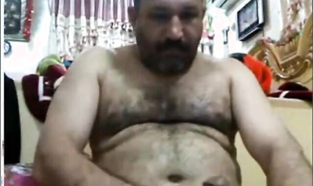 Bear Masturbating: Mature Arab Edition