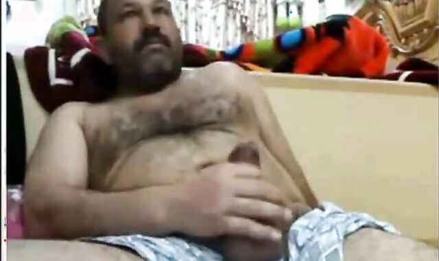 Bear Masturbating: Mature Arab Edition