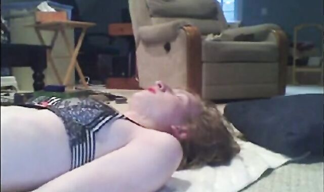 Sissy cums on self while dressed up