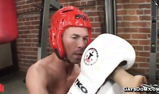 Max Mike Vista Power Bottom Duel