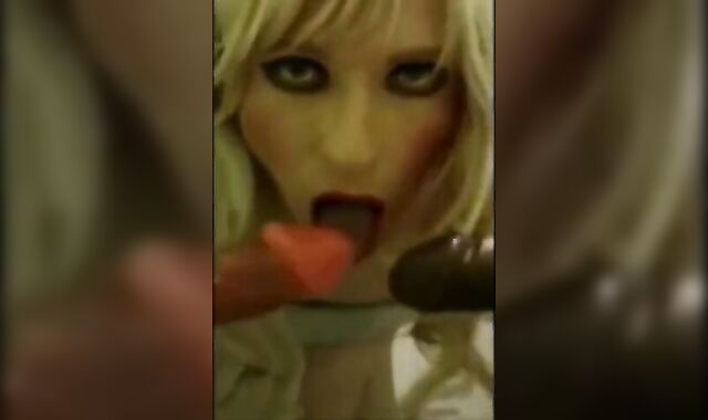 Tranny CD Plays with Sex Toy on Webcam