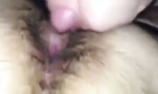 Big Daddy Bear Feeds His Hungry Pup 2