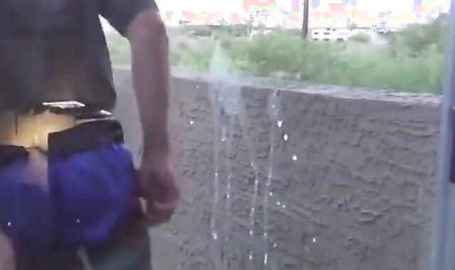 Masturbation im Freien auf dem Balkon 2