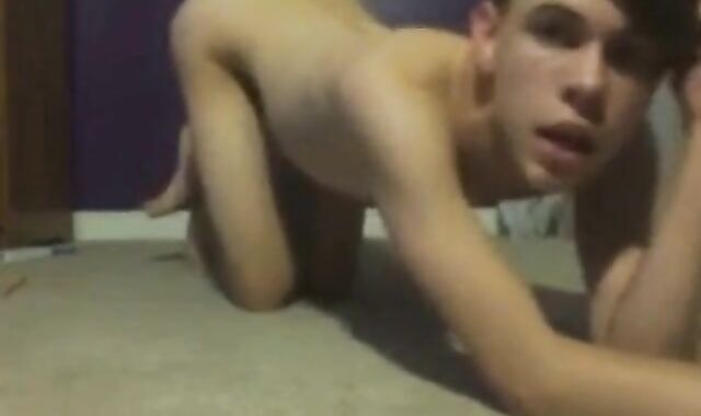 Twink Begs for Sex Toy, Filling His Hungry Hole on Webcam 2
