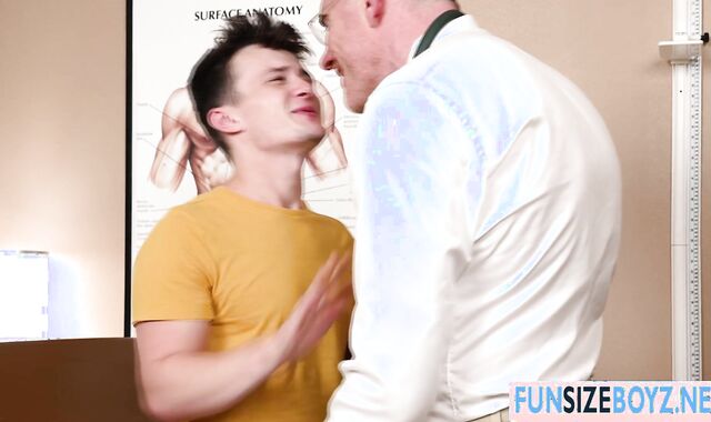 OMG! Doctor thats fucking huge!