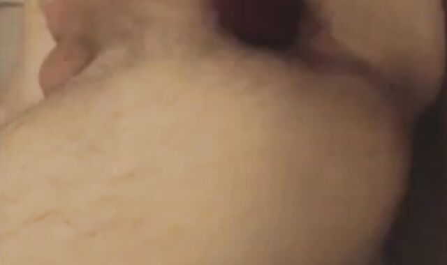 Twink Plays with Sex Toy on Webcam