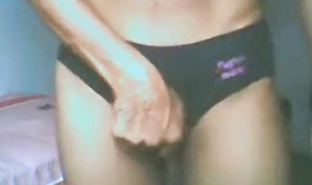 Skinny Asian Sri Lankan Guy Strips on Webcam