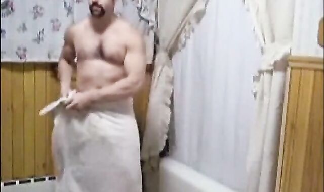 Big Dick Daddy Dancing & Jerking Off