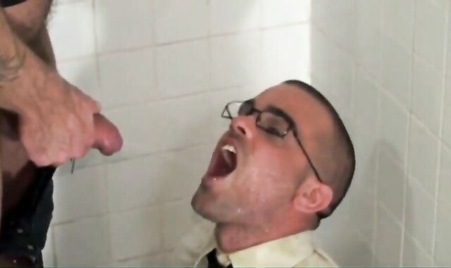 Twink Facial and Piss Shower 3