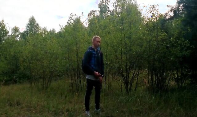 Outdoor Twink Peeing in the Woods