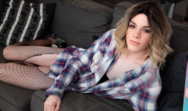 Extremely HOT femboy anal fucked!
