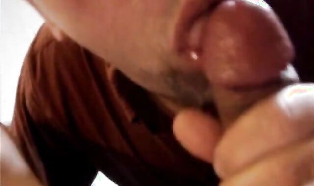 Huge Load Swallowed by Eager Bear - Thick & Amateur 2
