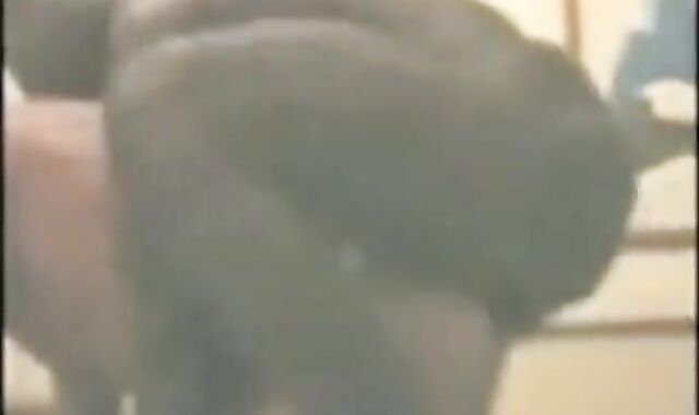 Black Amateur Gives a Blowjob to a Frenchman