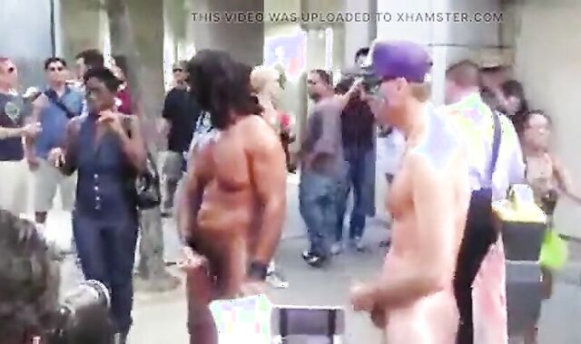 Public Masturbators: Outdoor Hunk Action