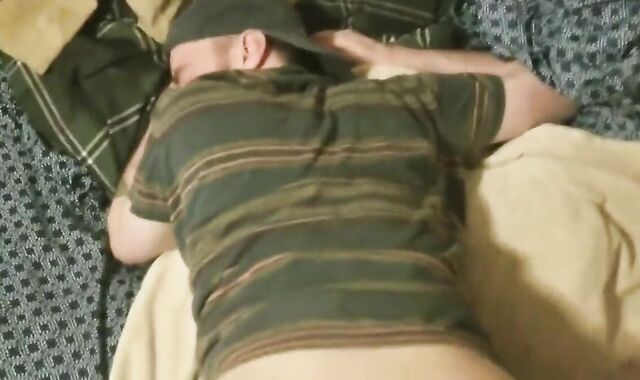 Choking and Cumming on My Twink Boyfriend