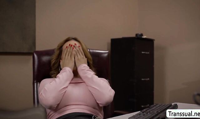 I should fuck my Asian secretarys pussy