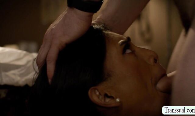 Seducing my handsome doctor to fuck my butthole