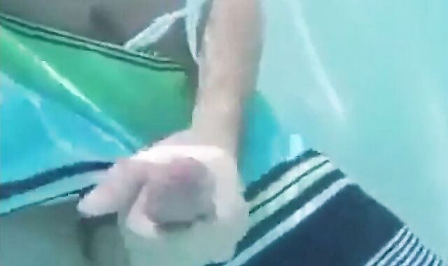 Underwater Jerk-Off Session Outdoors - Amateur Style 2