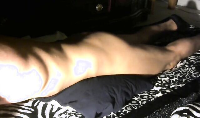 Twink's Nighttime Masturbation Leads to Intense Orgasm