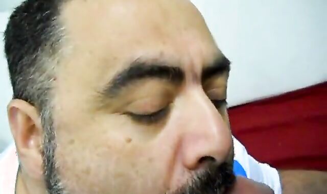 Mature Gay Bear Gives Blowjob