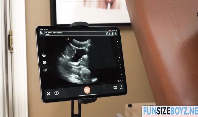Watching my doctors dick inside my ass in monitor