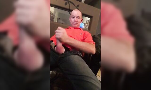 Big-Cock Daddy Strokes to Porn