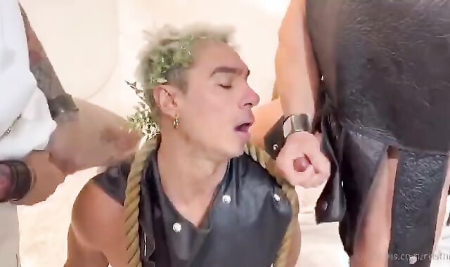 lucky Bottom Getting plowed BY Two Latin Hunks [ONLYFANS]